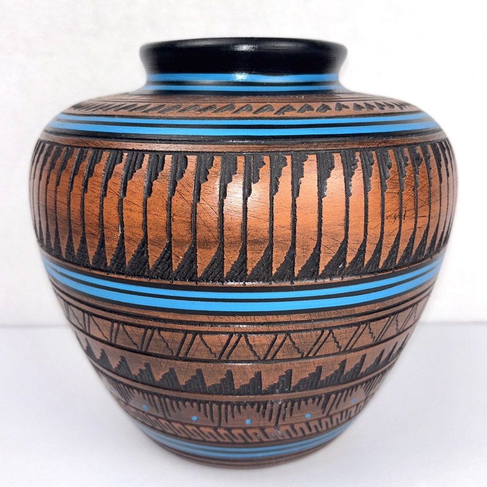 Shyla Victor Signed Navajo Terracotta Pottery Wide Vase Black Turquoise 8.5 x 9”